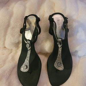 Women Black Thong Kitten Heel Sandals